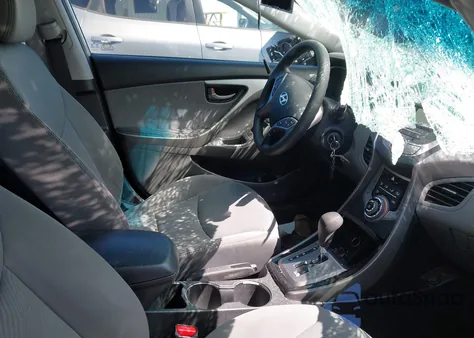 2013 Hyundai Elantra Gls z USA, uszkodzony, nr VIN 5NPDH4AE6DH209246